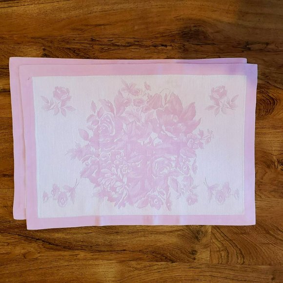 Williams Sonoma Fabric Placemats, set of 2, Pink Roses, Floral - Picture 1 of 5